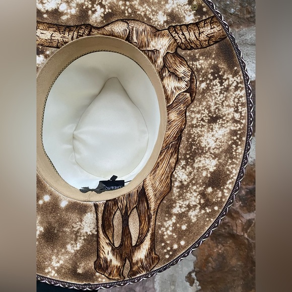 Nwt OS Olive & Pique Hand burned hat - Picture 2 of 10